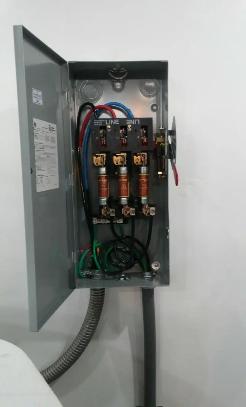 Three-phase disconnect switch installed for Electrical Wiring & Rewiring in Oxon Hill